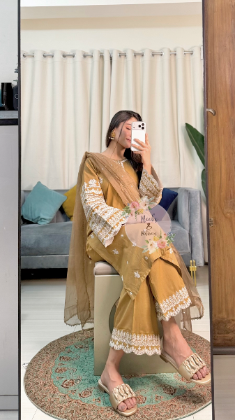 Zarqash - Embroidered Ready To Wear 3 pc set